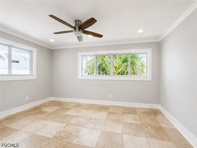 912 Dolphin DR, Cape Coral, FL 33904