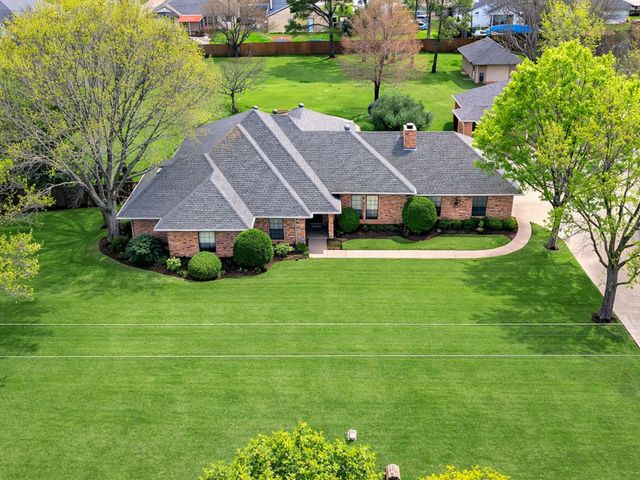 1208 Crockett Drive, Fort Worth, TX 76028