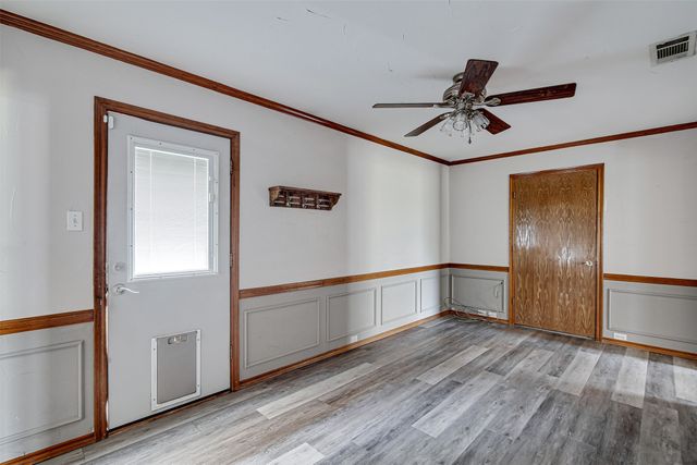 1208 Crockett Drive, Fort Worth, TX 76028