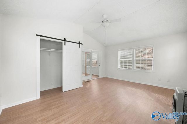 5615 Cherrywood Drive, Guntersville, AL 35976