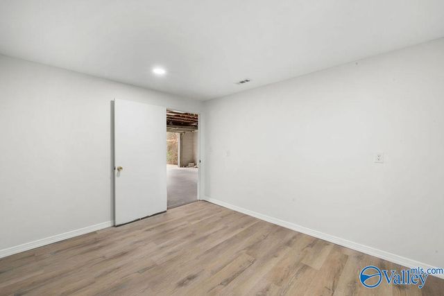 5615 Cherrywood Drive, Guntersville, AL 35976