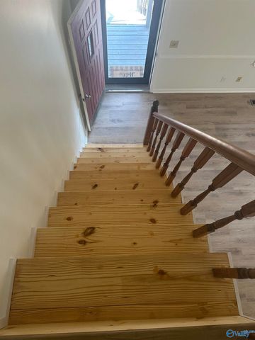 5615 Cherrywood Drive, Guntersville, AL 35976