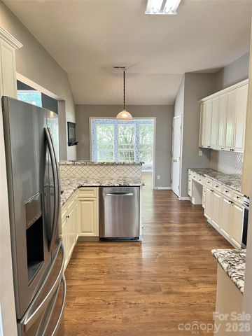 2107 Heath Lake Drive, Mint Hill, NC 28227