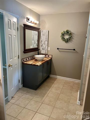 2107 Heath Lake Drive, Mint Hill, NC 28227