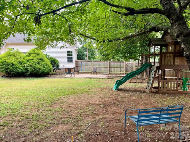 2107 Heath Lake Drive, Mint Hill, NC 28227