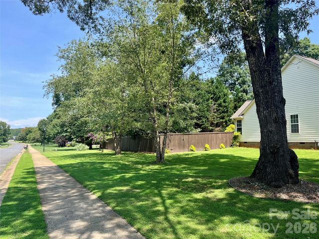 2107 Heath Lake Drive, Mint Hill, NC 28227