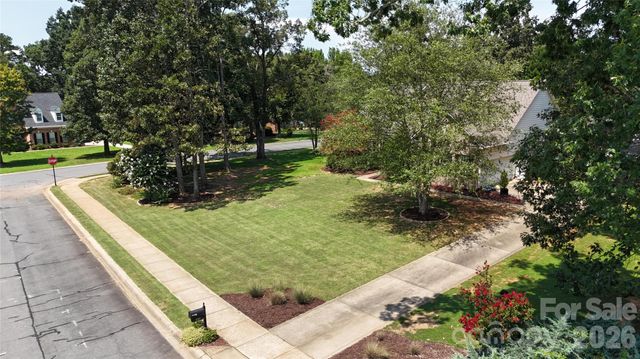 2107 Heath Lake Drive, Mint Hill, NC 28227