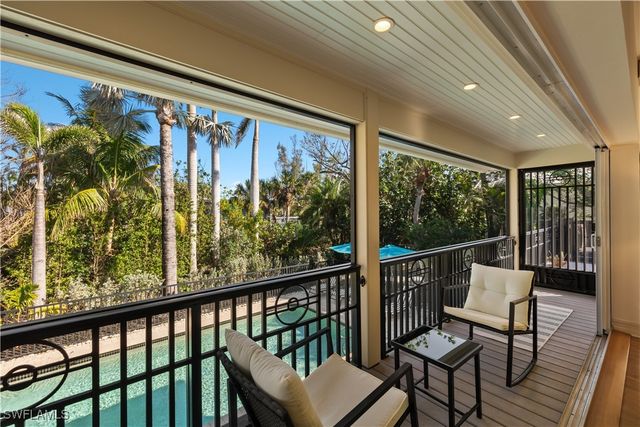 734 Pyrula AVE, Sanibel, FL 33957