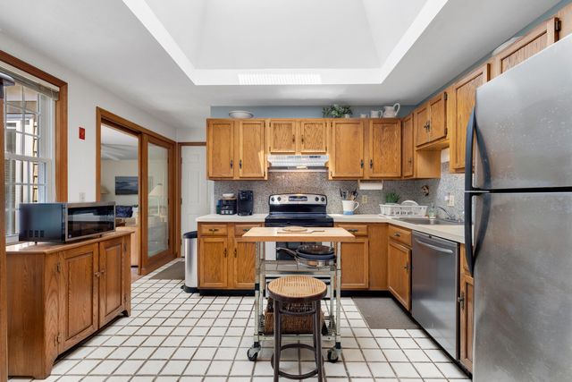 23 Penny Royal Lane, Teaticket, MA 02536