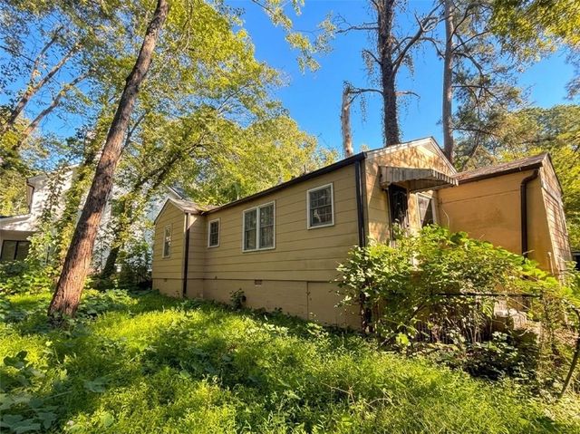 2133 Woodberry Avenue, East Point, GA 30344