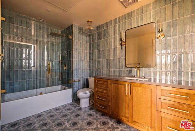 9061 Nemo Street C, West Hollywood, CA 90069
