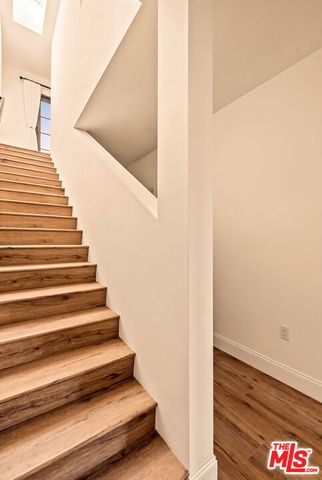 9061 Nemo Street C, West Hollywood, CA 90069