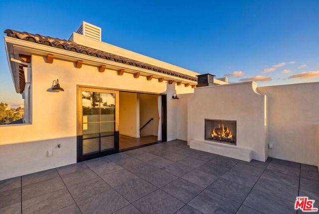 9061 Nemo Street C, West Hollywood, CA 90069