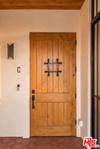 9061 Nemo Street C, West Hollywood, CA 90069