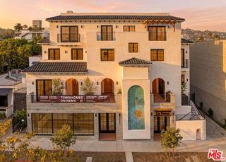9061 Nemo Street C, West Hollywood, CA 90069