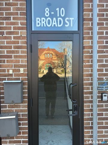 8 Broad Street B, Milford, CT 06460