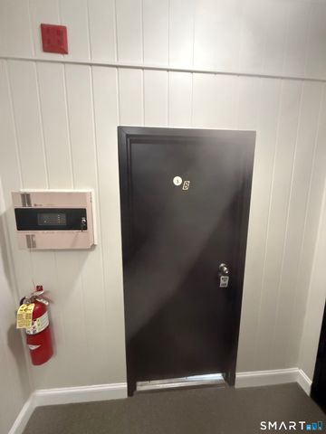 8 Broad Street B, Milford, CT 06460