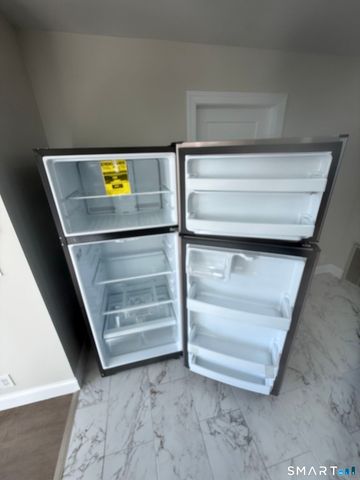 8 Broad Street B, Milford, CT 06460