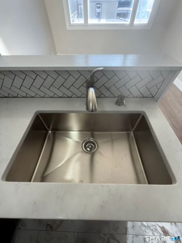 8 Broad Street B, Milford, CT 06460