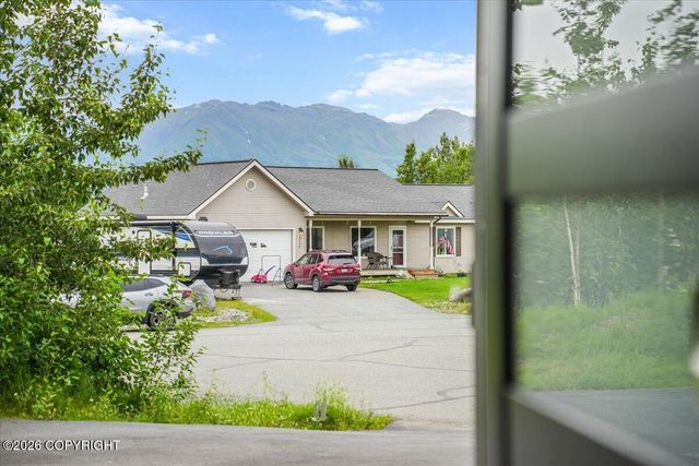 9330 E Coho Circle, Palmer, AK 99645