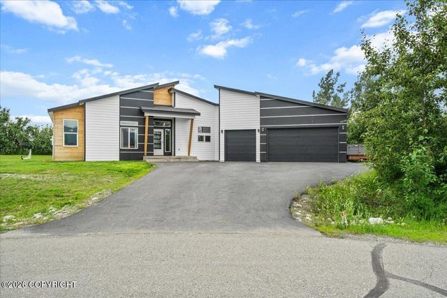 9330 E Coho Circle, Palmer, AK 99645