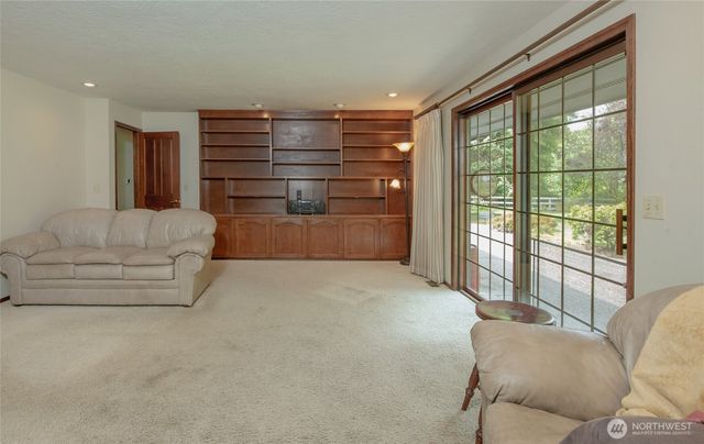 213 Monte Elma Road, Montesano, WA 98563