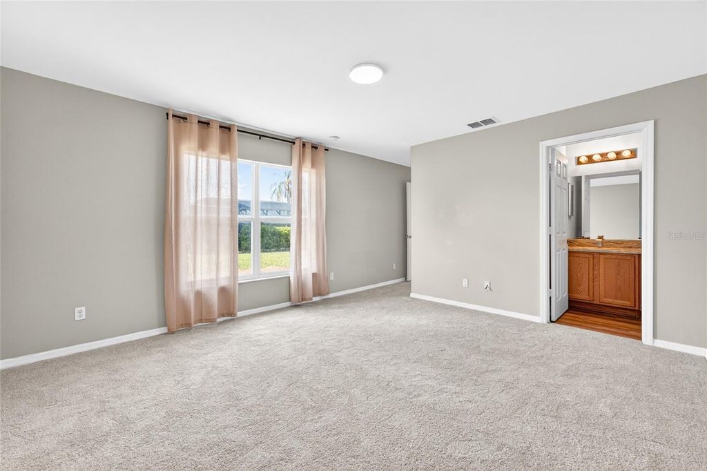 Image 14 of property listing at 1020 BATTERY POINTE DRIVE, Orlando, FL 32828
