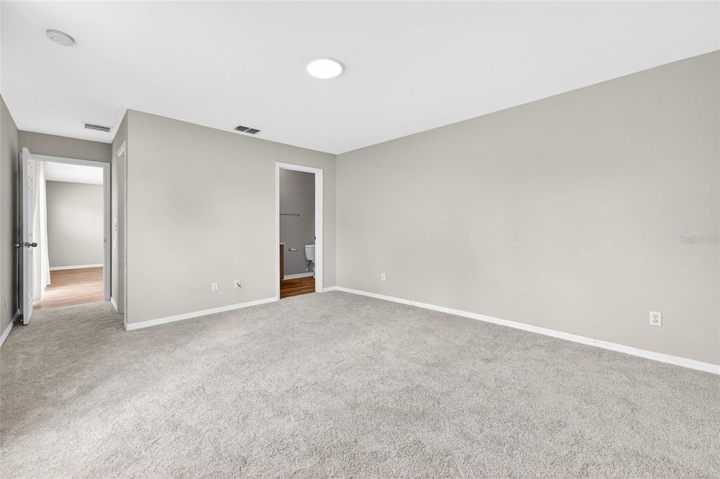 Image 16 of property listing at 1020 BATTERY POINTE DRIVE, Orlando, FL 32828