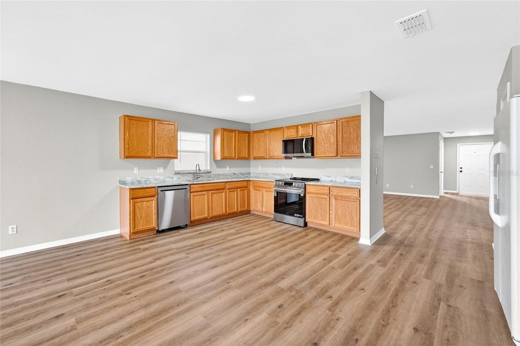 Image 8 of property listing at 1020 BATTERY POINTE DRIVE, Orlando, FL 32828