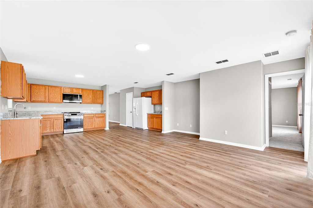 Image 9 of property listing at 1020 BATTERY POINTE DRIVE, Orlando, FL 32828
