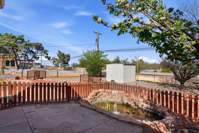 10108 Avenida Serena Drive NW, Albuquerque, NM 87114