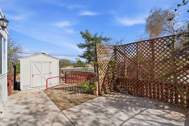 10108 Avenida Serena Drive NW, Albuquerque, NM 87114