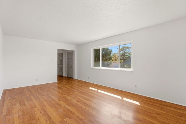 10108 Avenida Serena Drive NW, Albuquerque, NM 87114