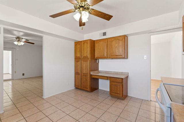 10108 Avenida Serena Drive NW, Albuquerque, NM 87114