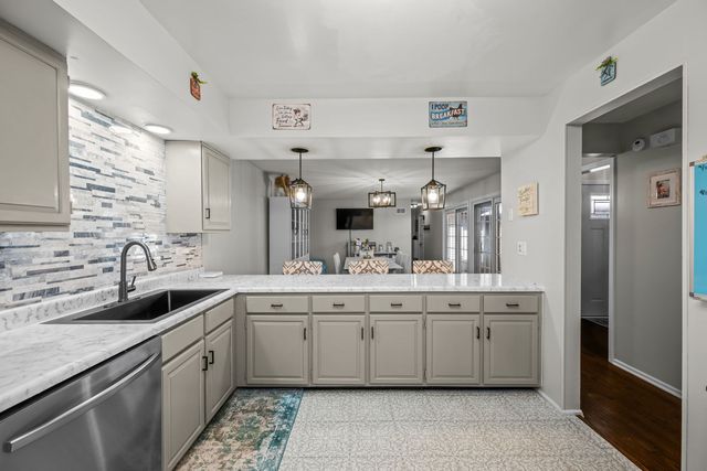 3 Chelsea On Auburn, Rolling Meadows, IL 60008