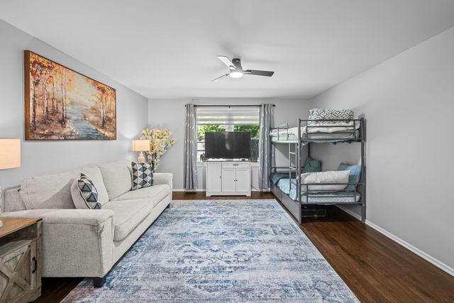 3 Chelsea On Auburn, Rolling Meadows, IL 60008