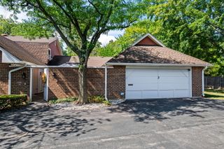 3 Chelsea On Auburn, Rolling Meadows, IL 60008