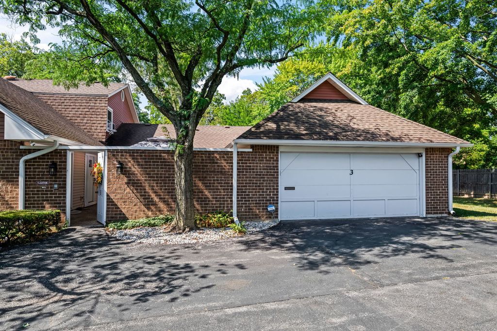 3 Chelsea On Auburn, Rolling Meadows, IL 60008