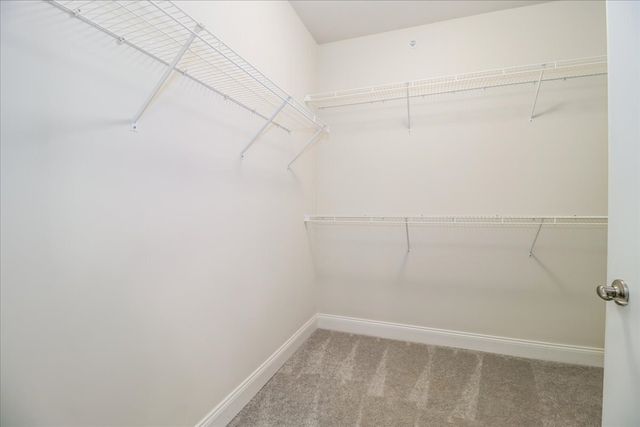 433 Brookside Court 433, Newtown, CT 06470