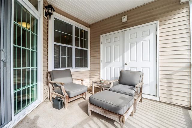 433 Brookside Court 433, Newtown, CT 06470