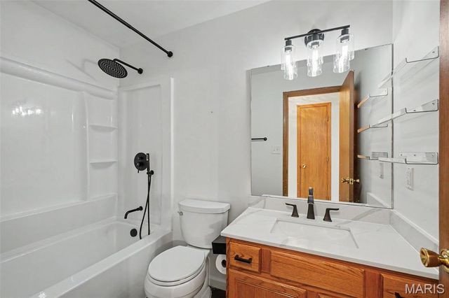 453 Hill Street, Washington, MO 63090