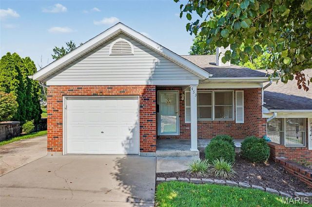 453 Hill Street, Washington, MO 63090