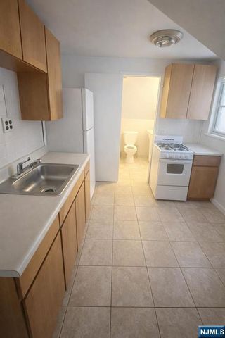 832 Parker Street, Newark, NJ 07104