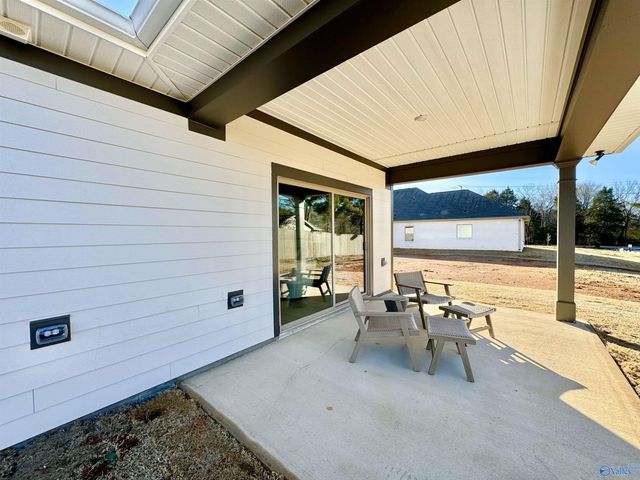 7112 Hampton Mill Drive, Owens Cross Roads, AL 35763