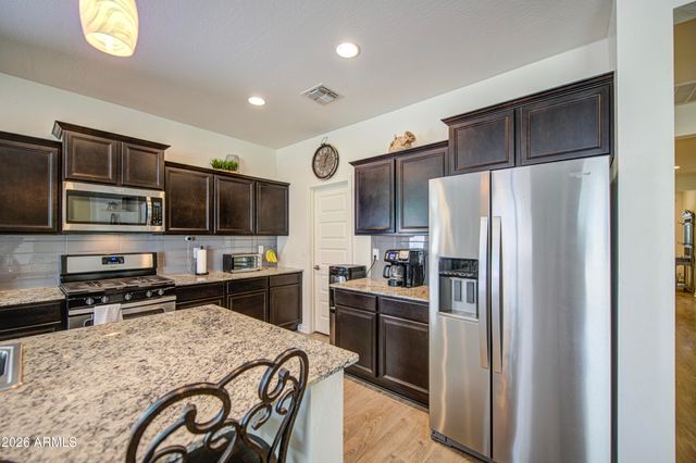 20221 N GRANTHAM Road, Maricopa, AZ 85138