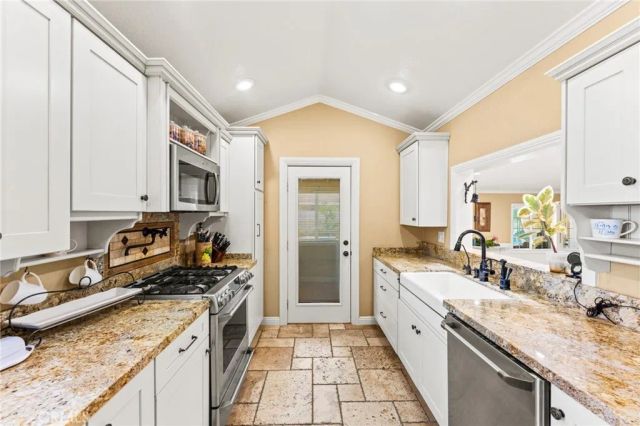 11205 Cullman Avenue, Whittier, CA 90603