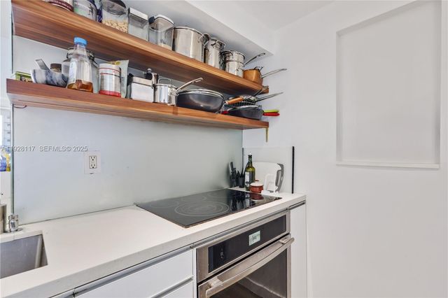 1200 West Ave 615, Miami Beach, FL 33139