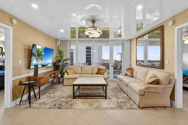 336 Golfview Road 704, North Palm Beach, FL 33408