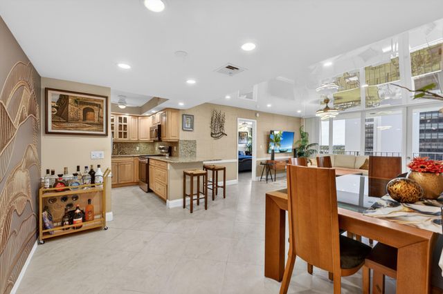 336 Golfview Road 704, North Palm Beach, FL 33408