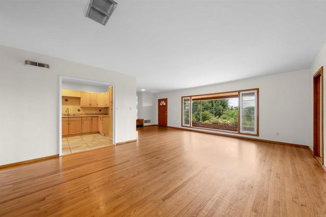 2516 Chatsworth Boulevard, San Diego, CA 92106